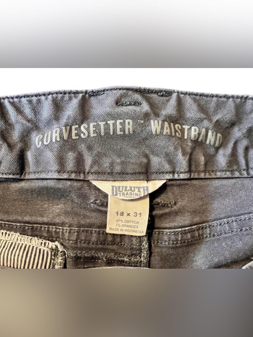Women’s Duluth Trading Co Cargo Pants in Dark Gray - Picture 3 of 4
